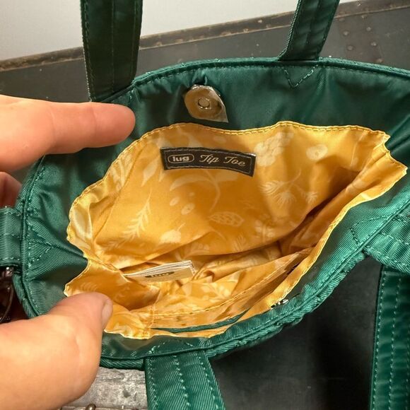 LUG Tip Toe Crossbody Green - Picture 6 of 7